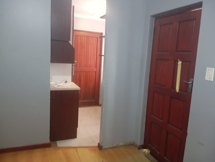  Bedroom Property for Sale in Llitha Park Western Cape